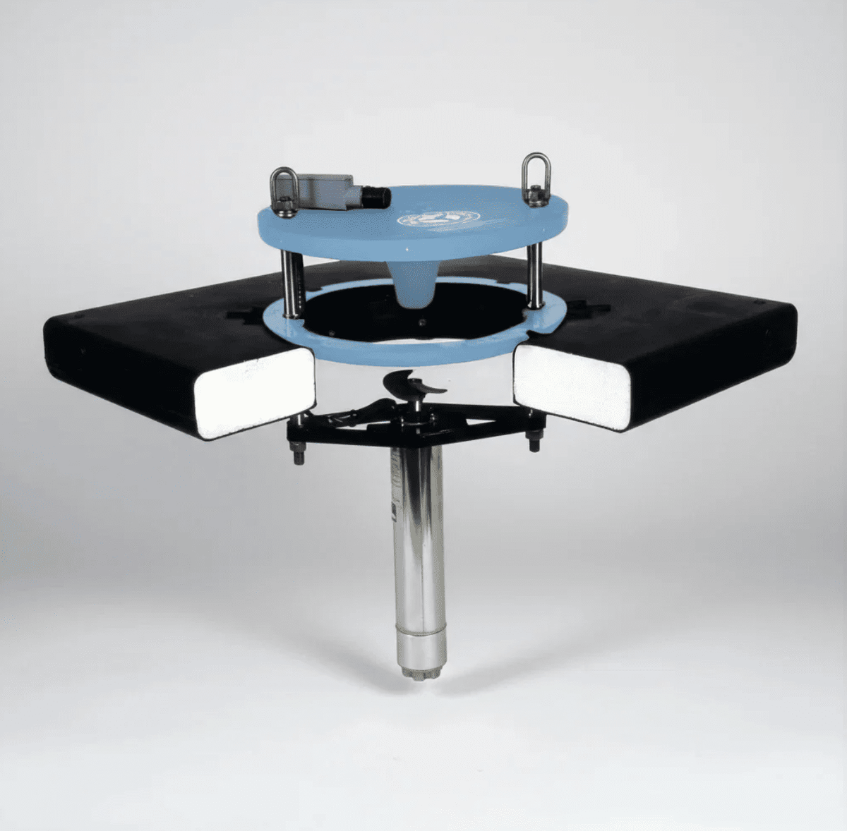 Outdoor Water Solutions: Commercial Pond Surface Aerator Fountain / 2HP - 3HP