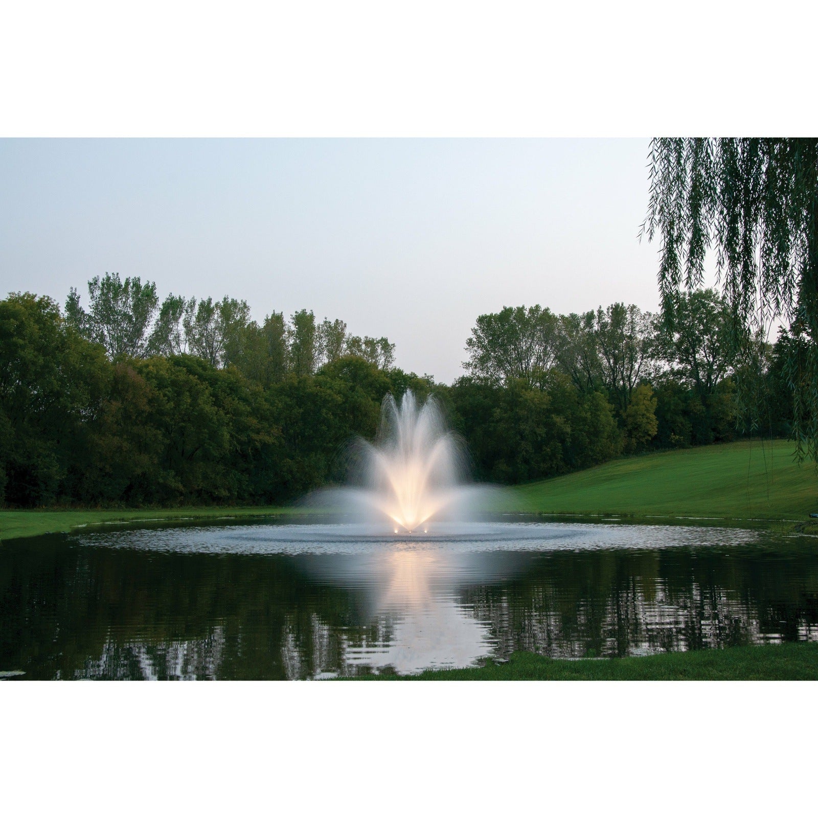 Kasco Marine: J Series Decorative Display Fountain 7.5 HP for Large Ponds